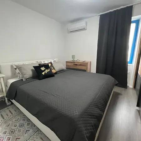 Doneto, In Private House Διαμέρισμα Ριέκα